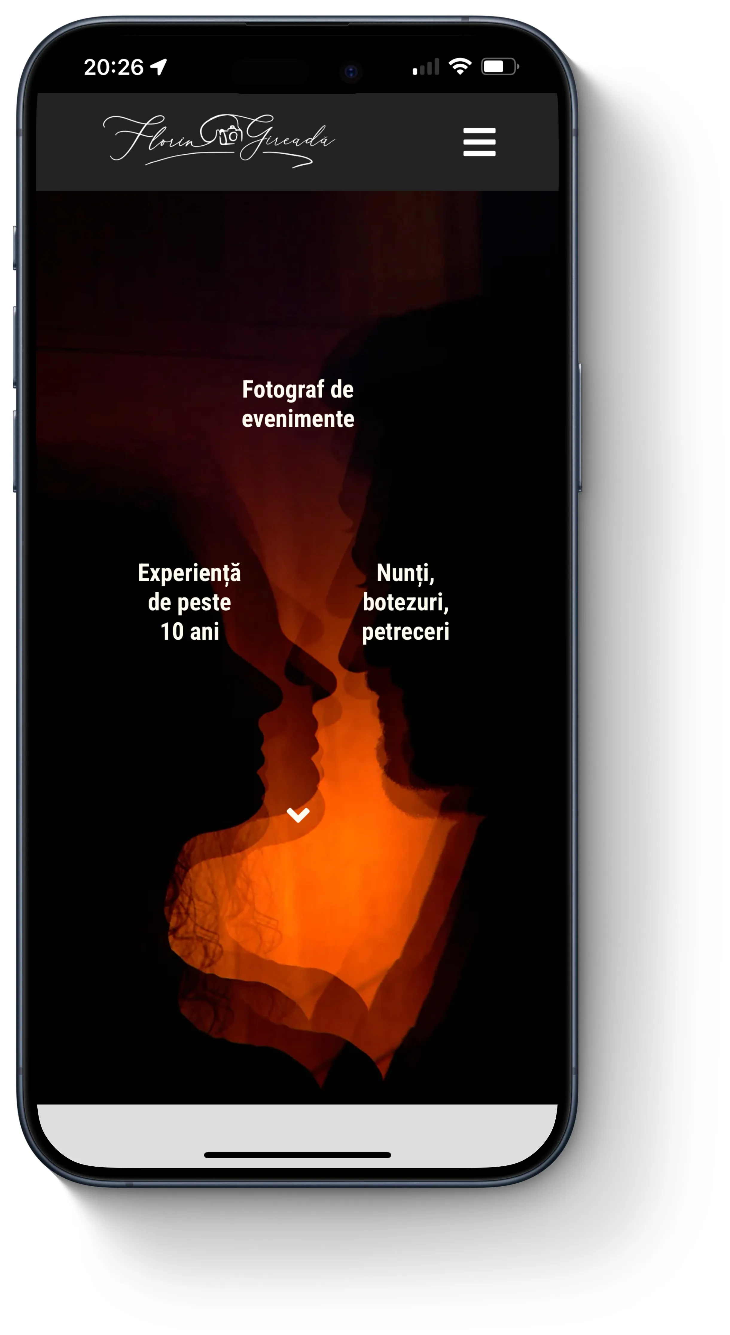 Phone cu un website de fotografie pe ecran